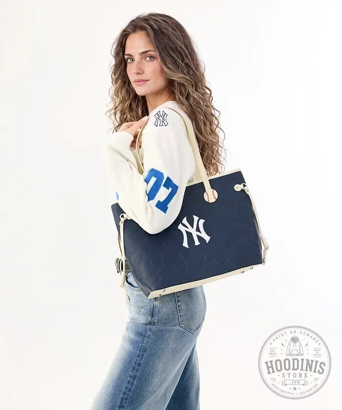 New York Yankees Baseball Team Tote Bag with Wristlet Wallet 17 New York Yankees Baseball Team Tote Bag with Wristlet Wallet