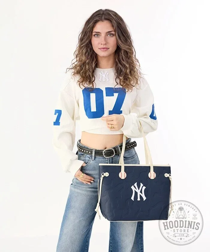 New York Yankees Baseball Team Tote Bag with Wristlet Wallet 19 New York Yankees Baseball Team Tote Bag with Wristlet Wallet