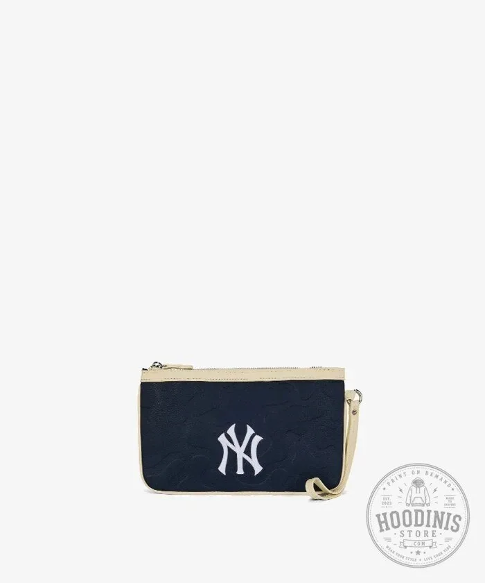 New York Yankees Baseball Team Tote Bag with Wristlet Wallet 26 New York Yankees Baseball Team Tote Bag with Wristlet Wallet