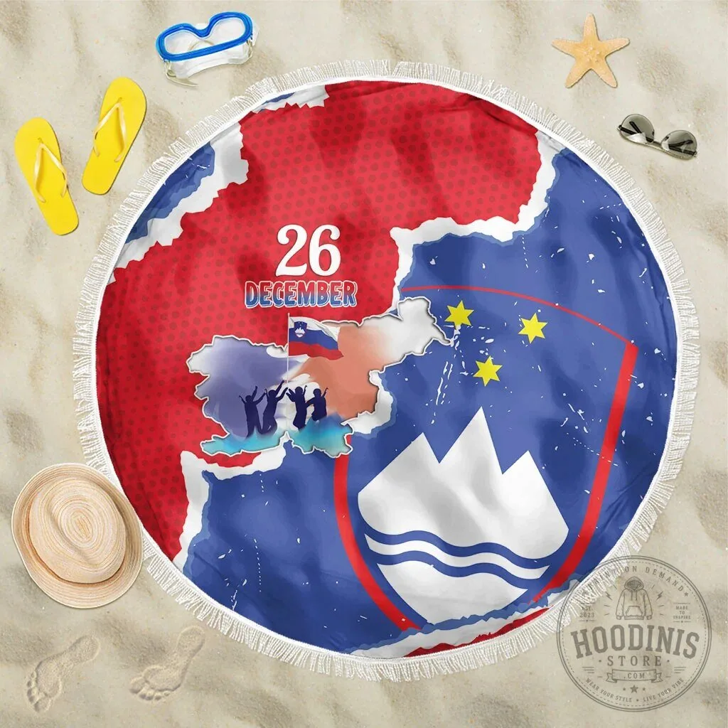 Slovenia Independence Day Grunge Style Round Beach Blanket